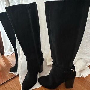 Lauren Conrad black knee-high woman’s boots. haworthia. Size W6.5